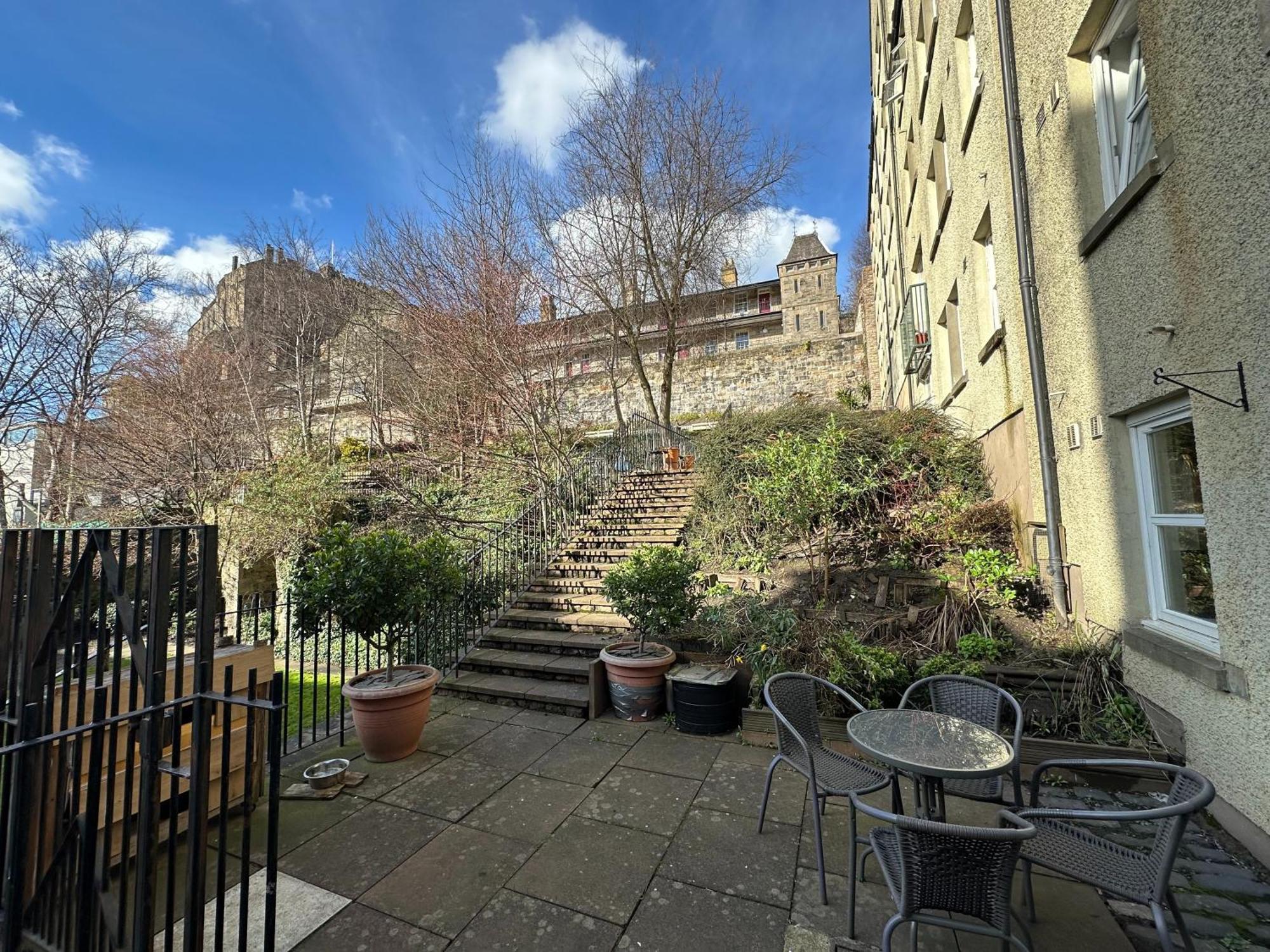 Appartamento Castle Wynd Old Town Edimburgo Esterno foto